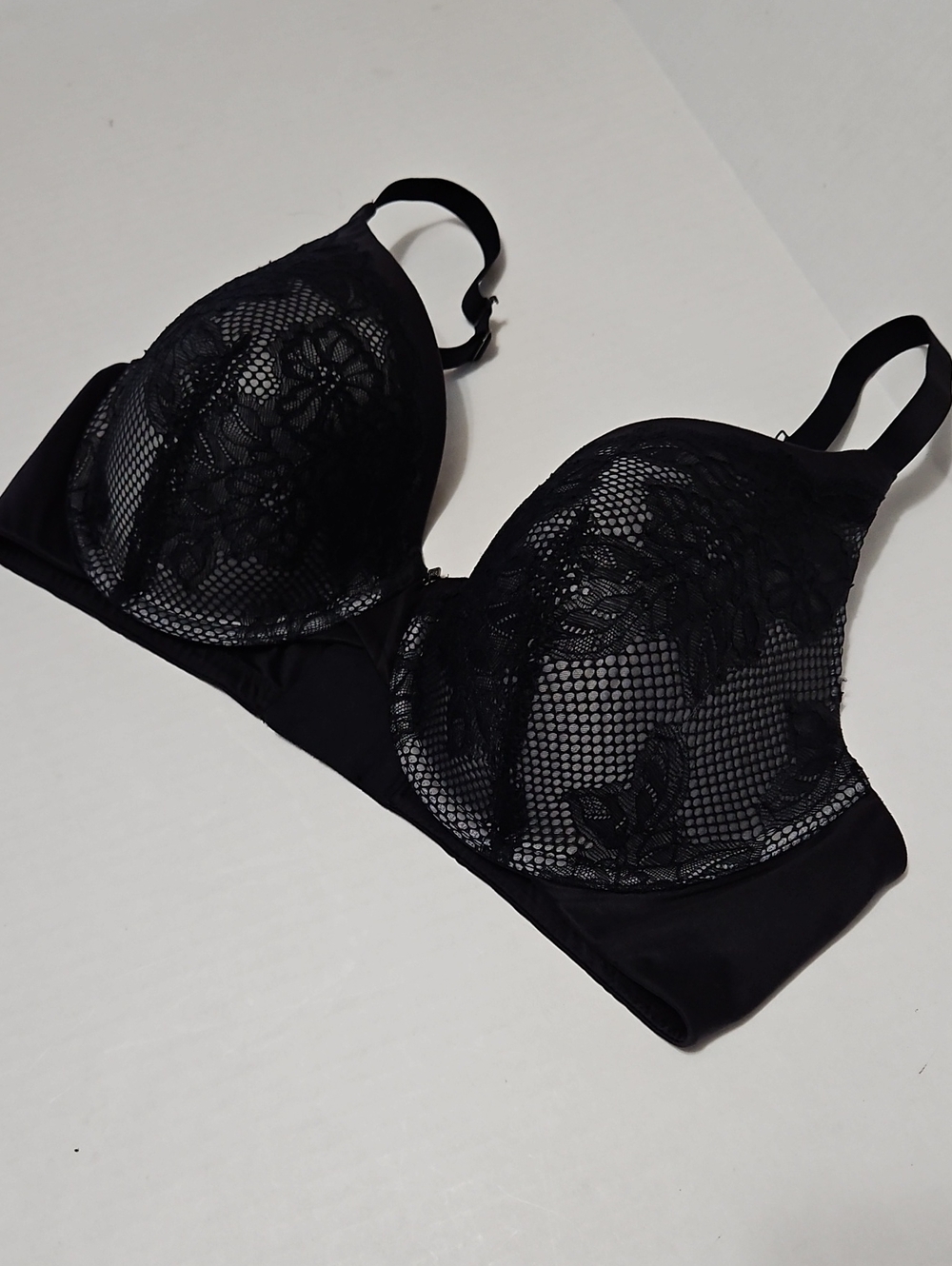 Simply Vera Black Floral Lace Underwire Bra Size 38D